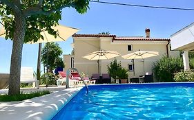 Classic Guest House Keko Rab